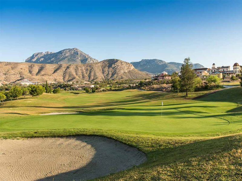 Green Bunker Vue Montagne