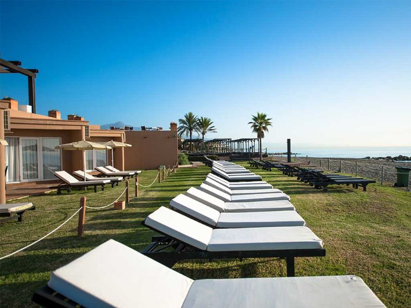 Transat de plage avec vue sur l'océan