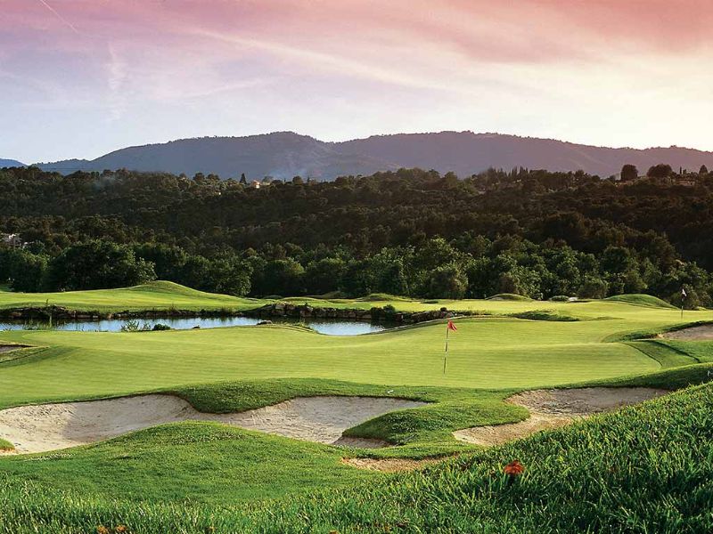 Green et forêt au Royal Mougins Golf Club