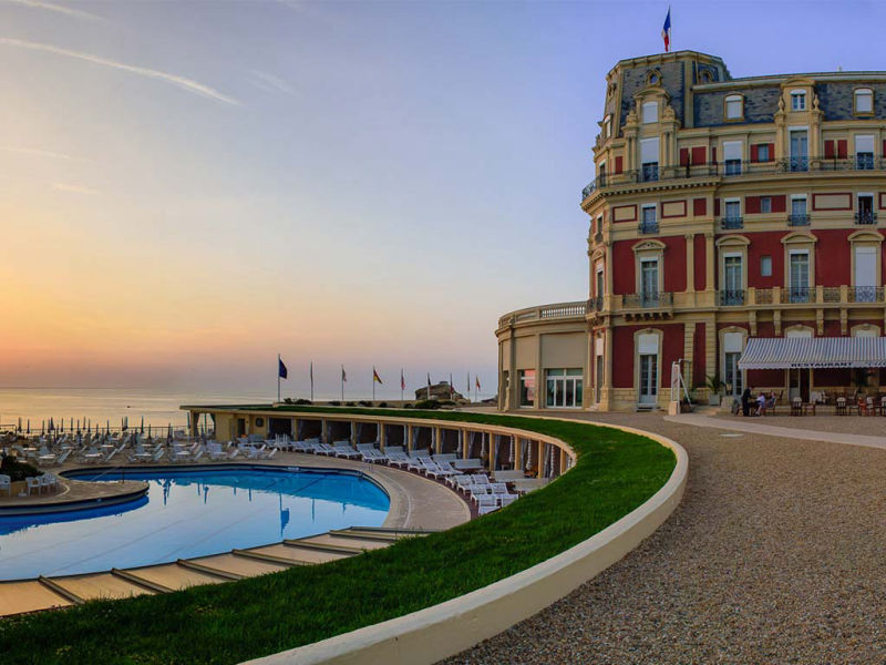 Piscine Couchée de Soleil