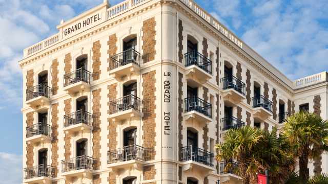 Le Grand Hôtel Dinard, Bretagne, hôtel 5 étoiles face à la mer
