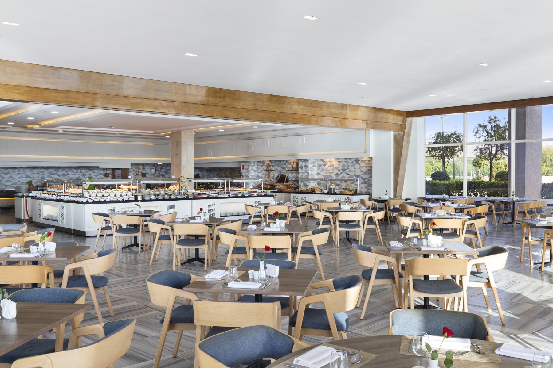 Salle du restaurant Culina au White Beach Resort Taghazout
