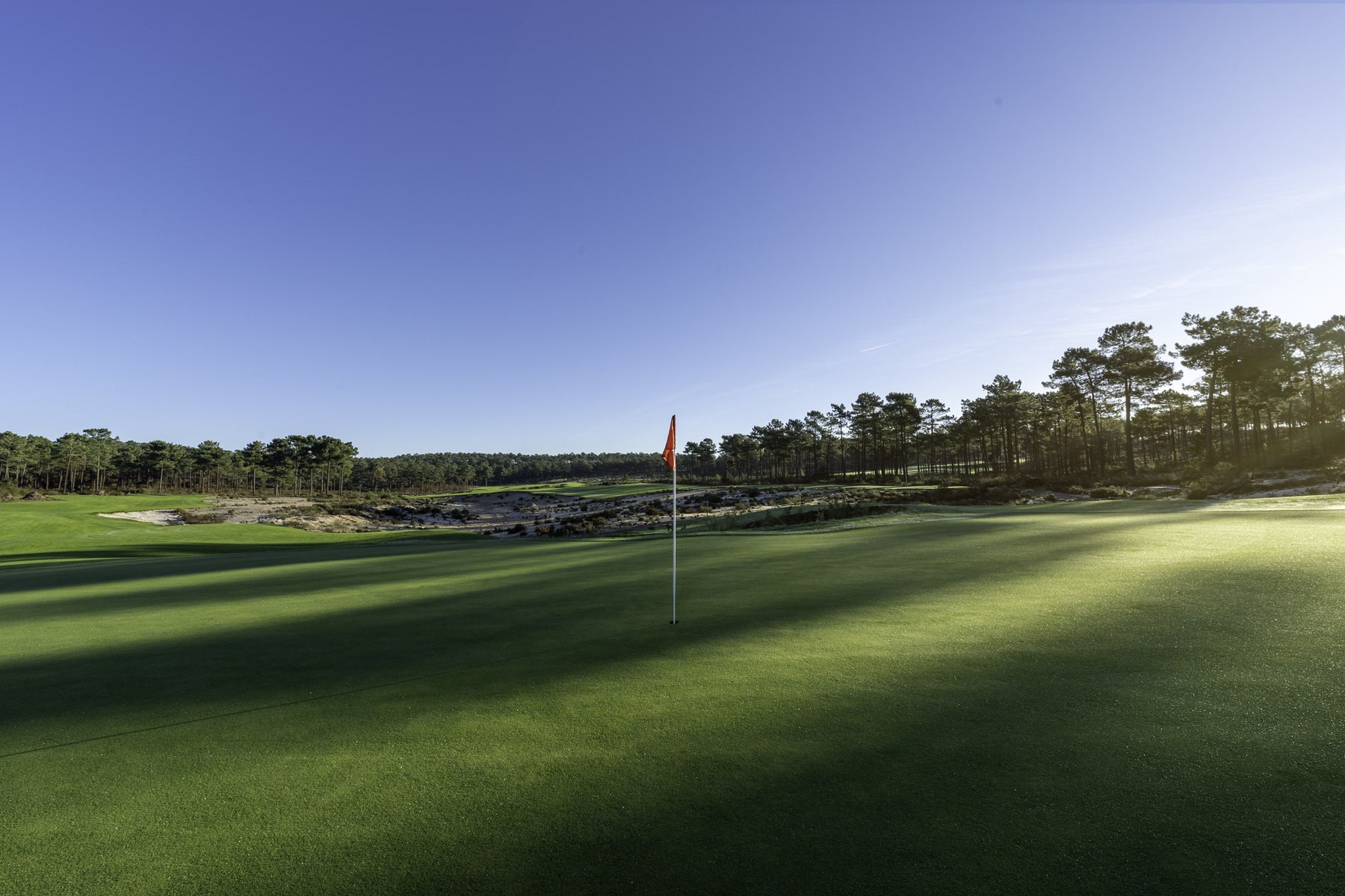 Fairway sous le ciel bleu — Dunas Course