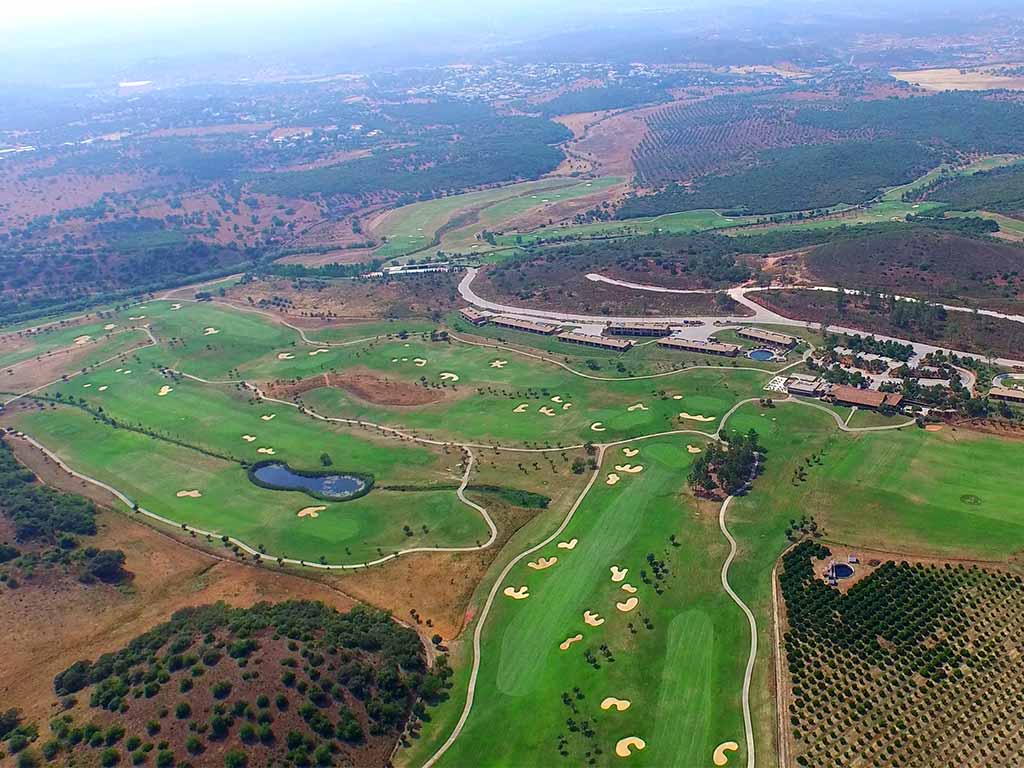 Vue aérienne du pacours de golf