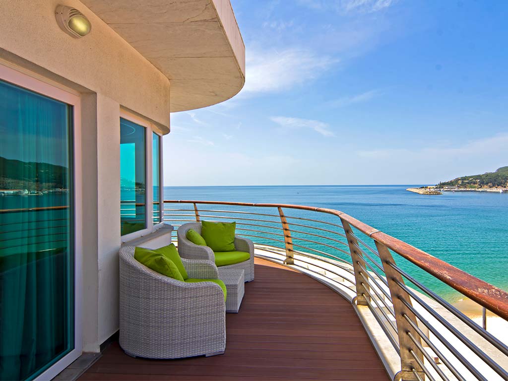 Balcon avec vue océan