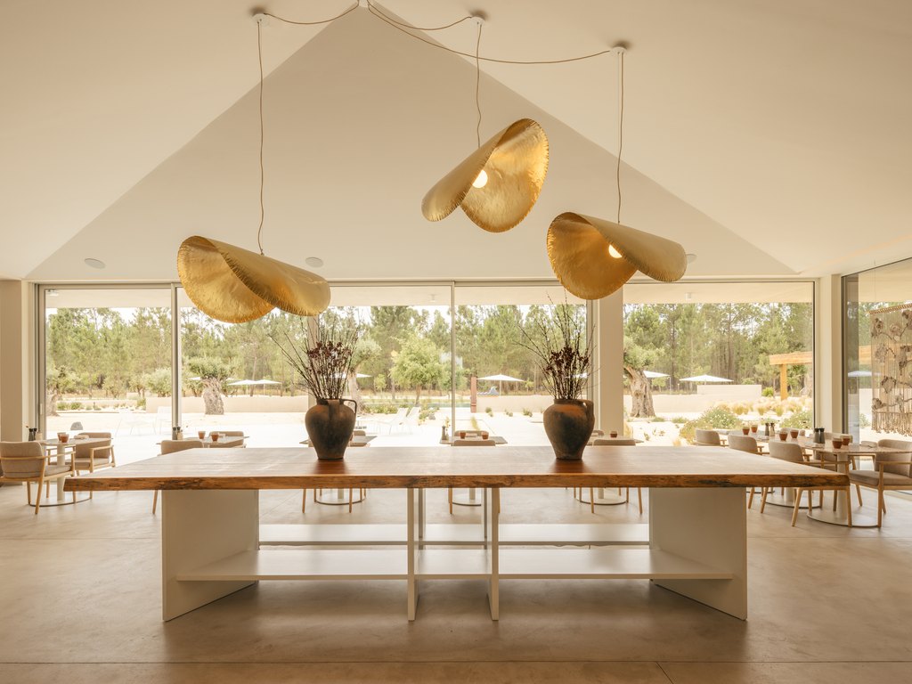 Restaurant lumineux du Spatia Comporta