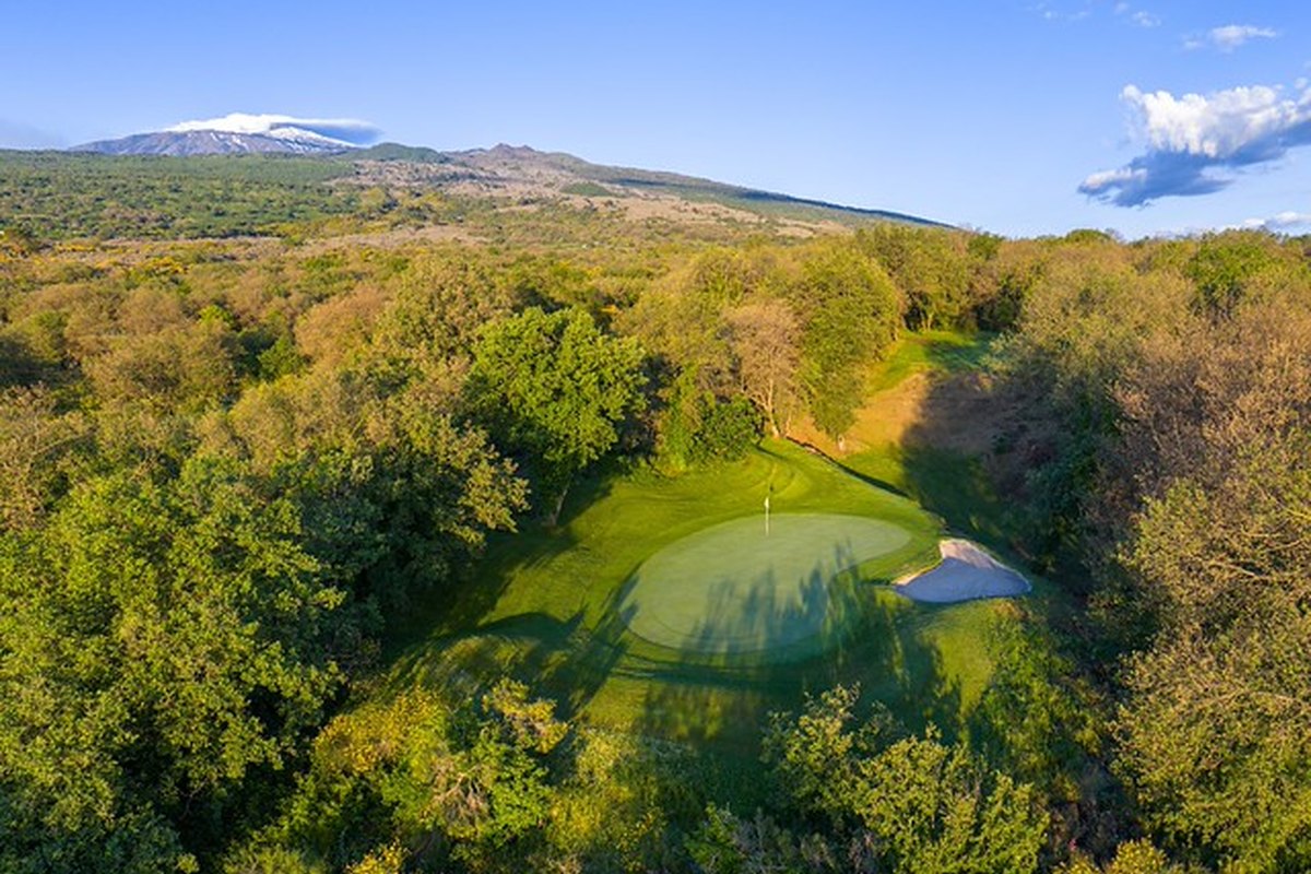 Green arboré au pied de l’Etna