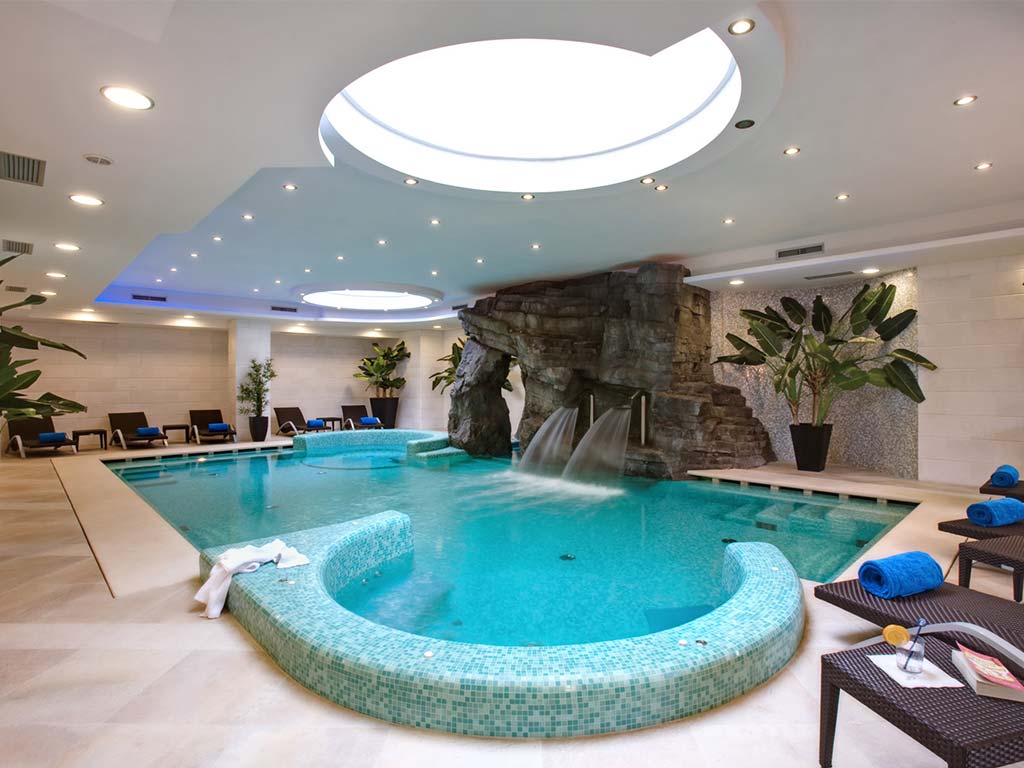 Piscine Intérieur