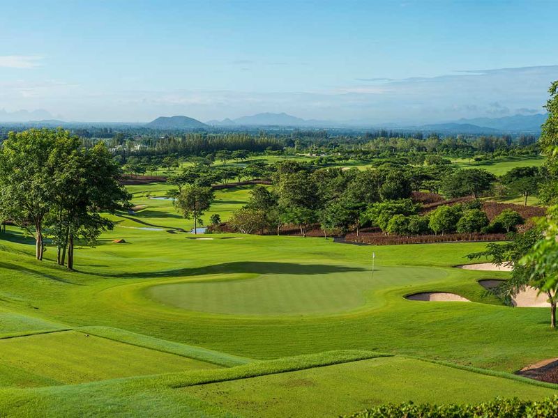 Vue intégrale du parcours de golf