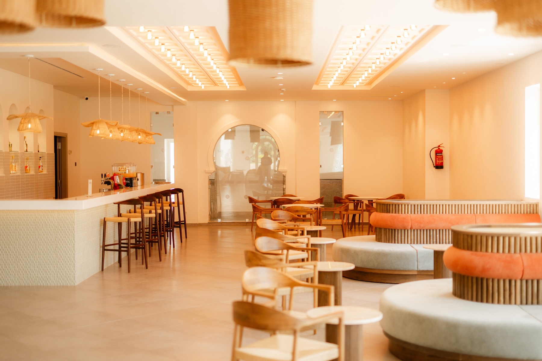 Bar rénové — Seabel Alhambra
